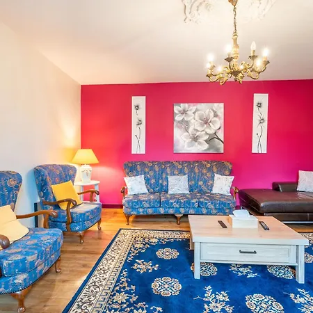 De L'ouvroux-25min Puy Du Fou Montournais