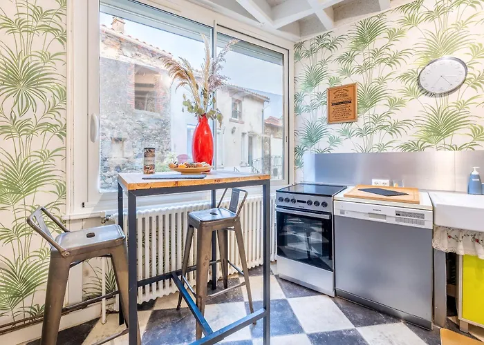 De L'ouvroux-25min Puy Du Fou Montournais